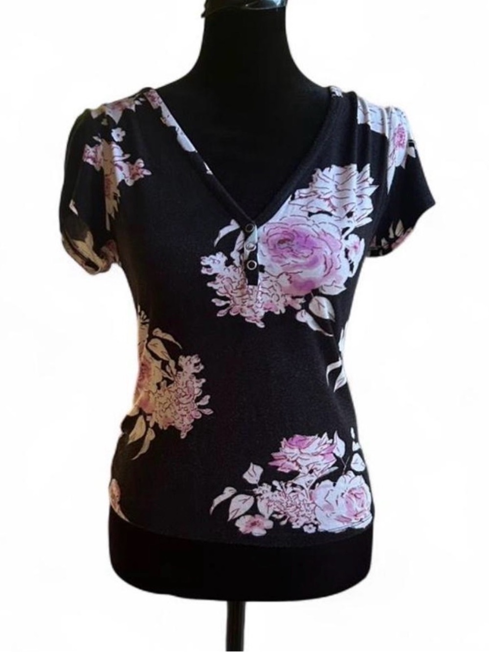 Women’s Black Purple White Floral V-Neck Cap Sleeve Stretch Top